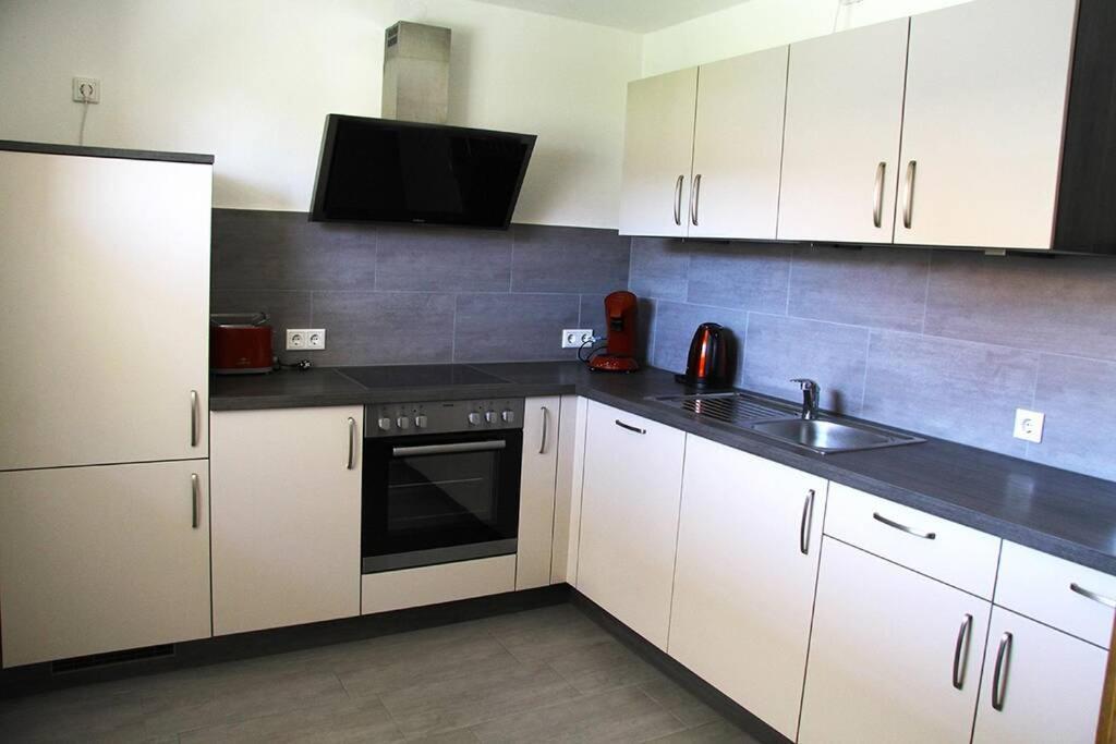 Schoene Helle Ferienwohnung In Waldnaehe Берхінг Екстер'єр фото